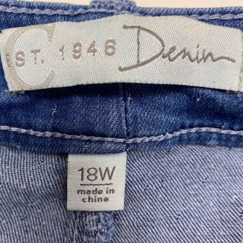 EST. 1946 by Cato's Womens White Polka Dot Denim Bermuda Shorts‎ Size 18W - Picture 9 of 10